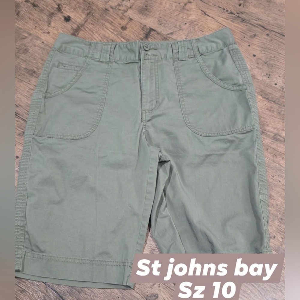 St johns bay womens shorts sz 10